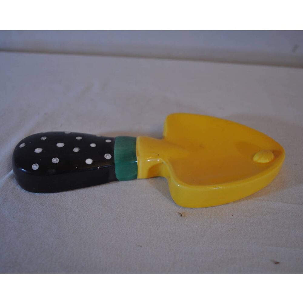 Charming Ceramic Garden Trowel Spoon Rest - Perfect Kitchen Decor/Utensil Holder